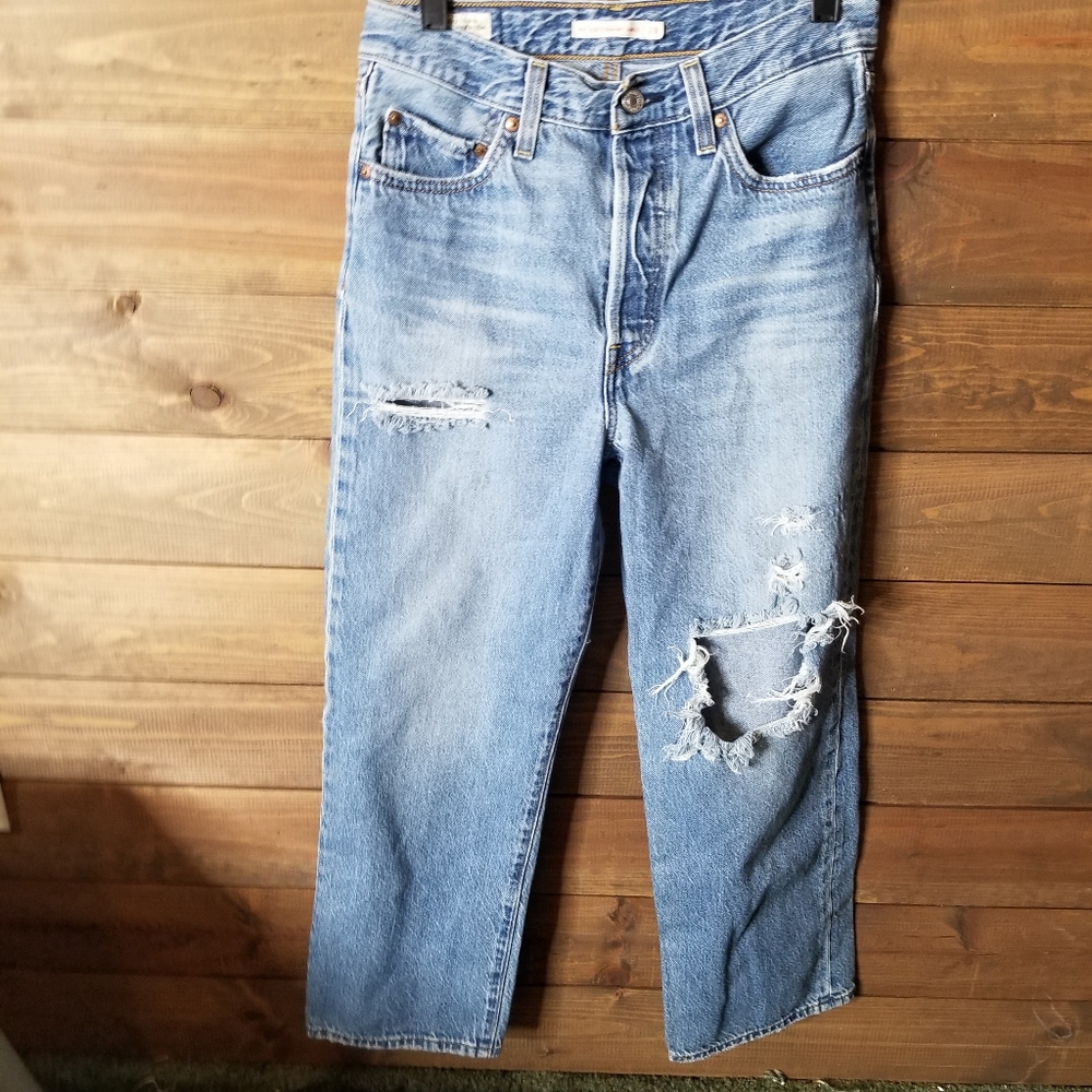 Levi's Ribcage Straight Ankle Jeans Distressed Button Fly Sz 28